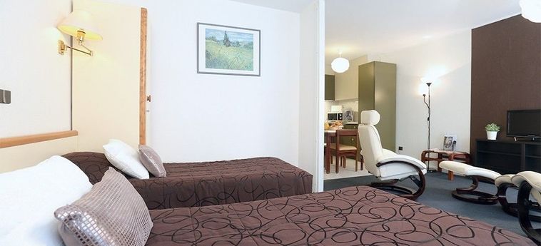 Hotel Résidence Les Aigues Blanches:  AIX LES BAINS