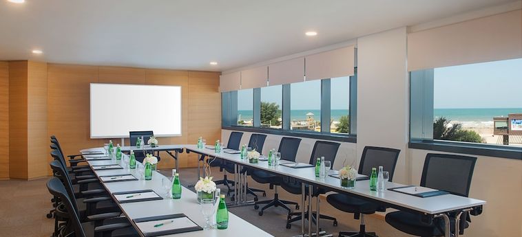 Hotel Wyndham Garden Ajman Corniche Ajman : Photo 