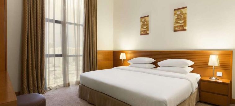 Ramada Hotel And Suites Ajman Ajman: Foto 