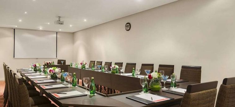 Ramada Hotel And Suites Ajman Ajman: Foto 