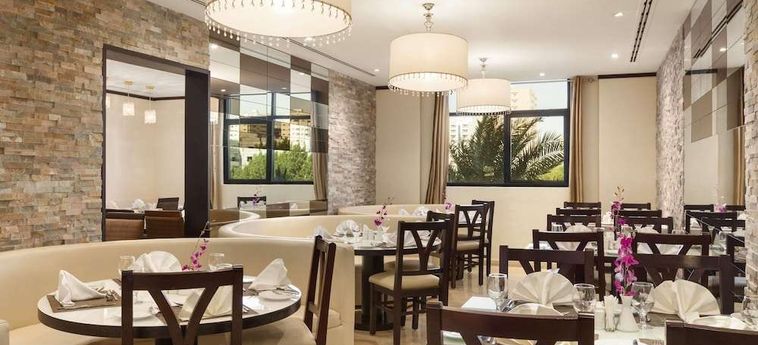 Ramada Hotel And Suites Ajman Ajman: Foto 