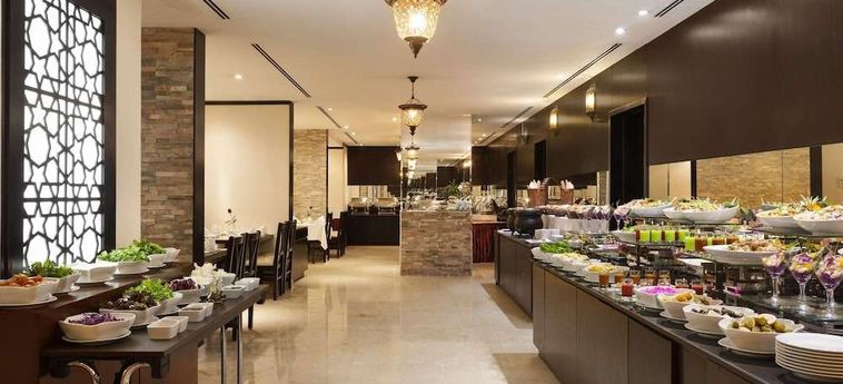 Ramada Hotel And Suites Ajman Ajman: Foto 