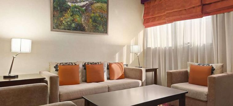 Ramada Hotel And Suites Ajman Ajman: Foto 