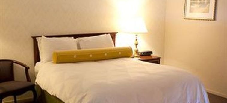Hotel Coral Reef Inn & Suites:  ALAMEDA (CA)