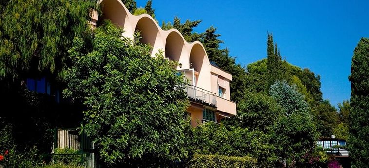 Hotel Parco Vacanze Monti E Mare:  ALASSIO - SAVONA