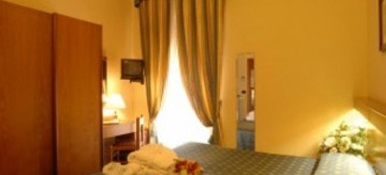 Hotel Ristorante Toscana:  ALASSIO - SAVONA