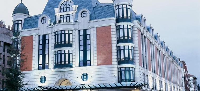 Hotel Silken Ciudad De Vitoria:  ALAVA