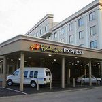 HOLIDAY INN EXPRESS ALBANY DOWNTOWN 2 Stars