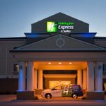 Hotel HOLIDAY INN EXPRESS & SUITES NORTHWOOD