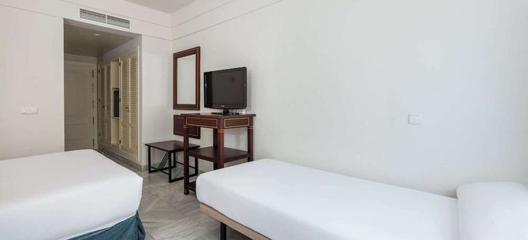 Hotel Azz Guadacorte Campo De Gibraltar Algeciras - Costa Del Sol: Foto 