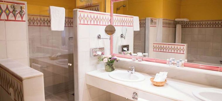 Hotel Azz Guadacorte Campo De Gibraltar Algeciras - Costa Del Sol: Photo 
