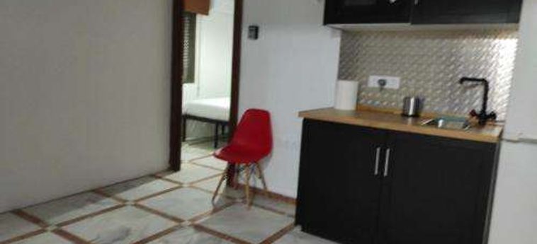 Hotel Convenient Rooms - Ferry, Train &Amp; Bus Station - Algeciras - Costa Del Sol: Foto 