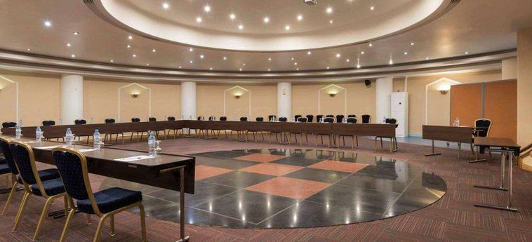 Hotel Mercure Alger Aéroport:  ALGERI