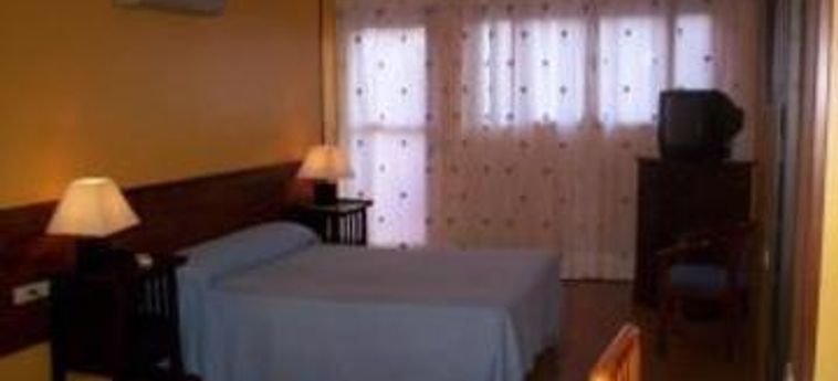 Hotel Hostal Mont Royal:  ALICANTE - COSTA BLANCA