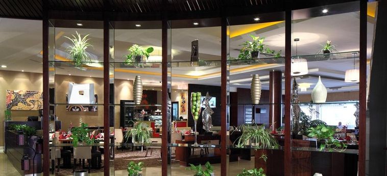 Hotel Holiday Inn Al Khobar - Corniche:  ALKHOBAR