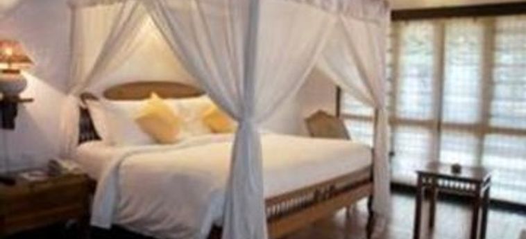 Hotel Punnamada Serena Spa Resorts:  ALLEPPEY