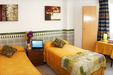 Hotel Hostal Estación Almeria:  ALMERIA
