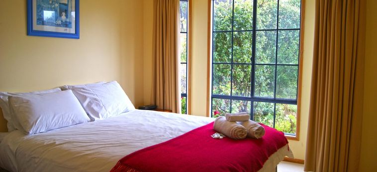 Hotel Omaroo Cottage:  ALONNAH - TASMANIA