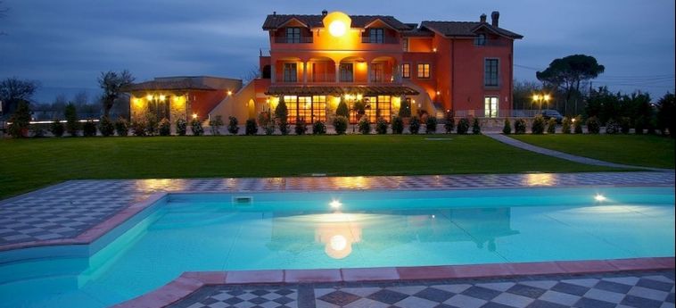 Hotel Villa La Reggia:  ALTOPASCIO - LUCCA