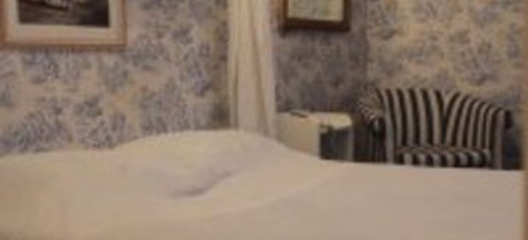 Hotel Le Prieure:  AMIENS