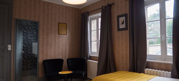 Hotel Une Maison En Ville Chambres D'hôtes Amiens: Foto 