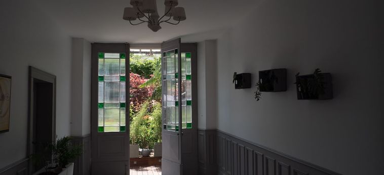 Hotel Une Maison En Ville Chambres D'hôtes Amiens: Foto 