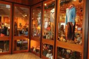 The Hotel Captain Cook:  ANCHORAGE (AK)