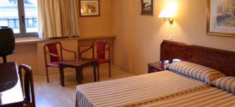 Hotel Delfos:  ANDORRA 