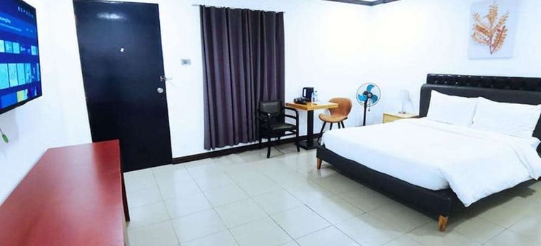 Bluewing Hotel Angeles Powered By Cocotel Angeles City: Photo 