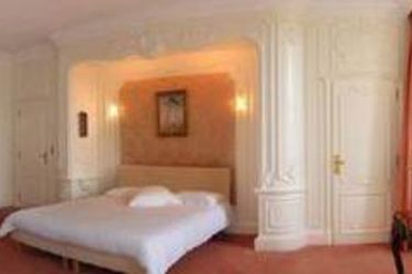 Hotel Relais Du Silence Domaine Du Chatelard:  ANGOULEME
