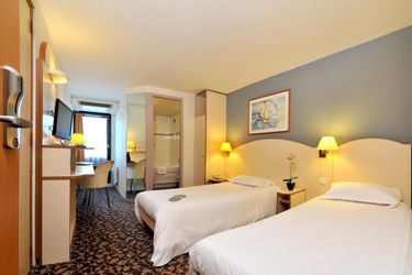 Hotel Kyriad Annecy Sud Cran Gevrier:  ANNECY