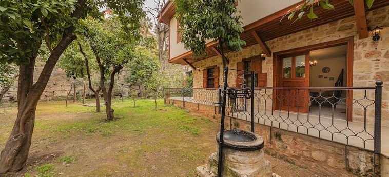 Zemira Garden Hotel:  ANTALYA
