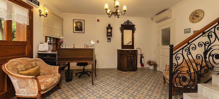 Zemira Garden Hotel:  ANTALYA