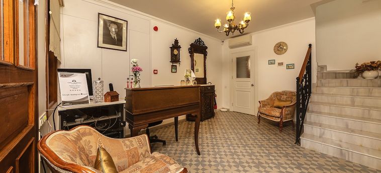 Zemira Garden Hotel:  ANTALYA