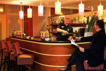 Hotel Ibis Styles Antibes:  ANTIBES