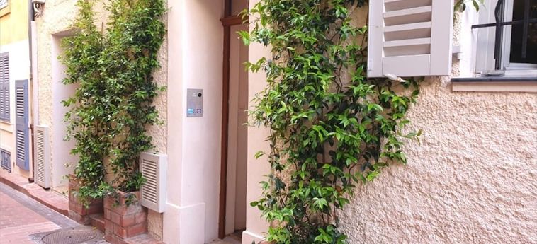 GREAT BRAND NEW 1 BEDROOM APARTMENT IN THE CENTER OF OLD ANTIBES 0 Estrellas