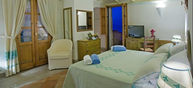 Monte Turri Luxury Retreat:  ARBATAX - OGLIASTRA
