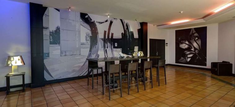 New Hotel Arles Camargue (Br) Arles: Foto 