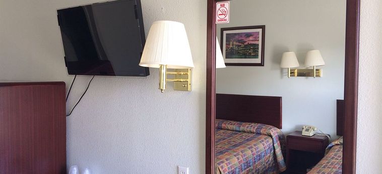 Hotel New York Inn:  ARLINGTON (TX)