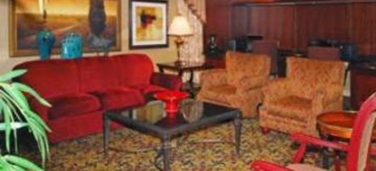 Clarion Collection Hotel Arlington Court Suites:  ARLINGTON (VA)