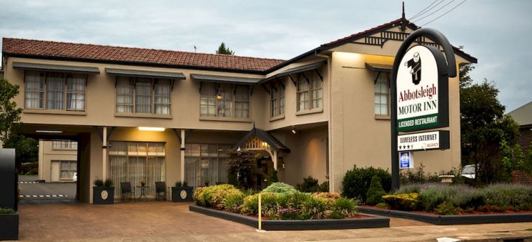 Hotel Abbotsleigh Motor Inn:  ARMIDALE - NEW SOUTH WALES