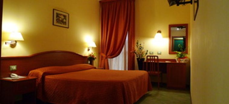 Hotel Degli Amici:  ARTENA - ROMA
