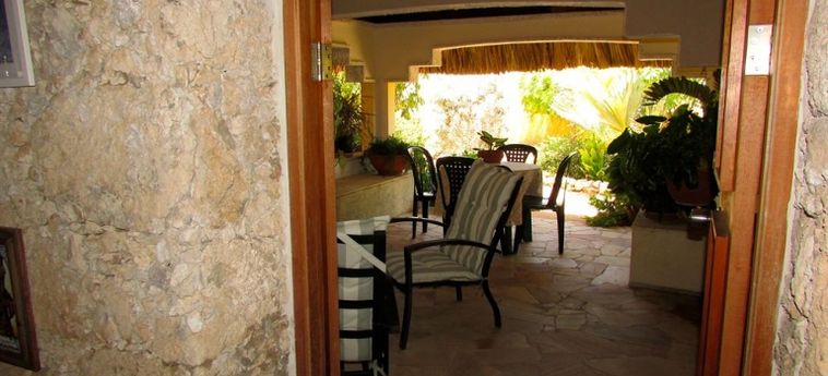 Hotel Villa Du Laurence:  ARUBA