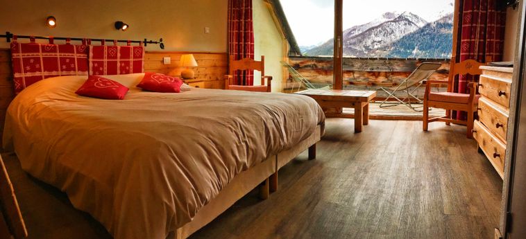 Hotel Restaurant Spa La Ferme De L’Izoard:  ARVIEUX