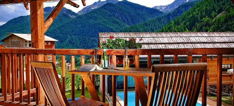 Hotel Restaurant Spa La Ferme De L’Izoard:  ARVIEUX