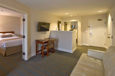 Ashland Hills Hotel & Suites:  ASHLAND (OR)