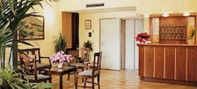Hotel La Rocca:  ASSISE - PERUGIA