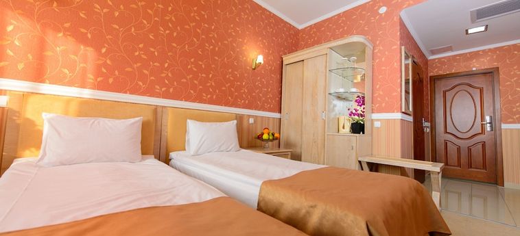 O'azamat Hotel:  ASTANA