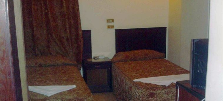 Nuba Nile Hotel:  ASWAN