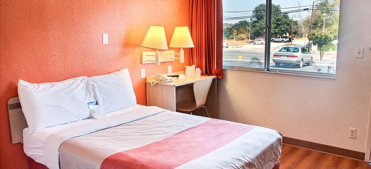 Hotel Motel 6 Atascadero:  ATASCADERO (CA)